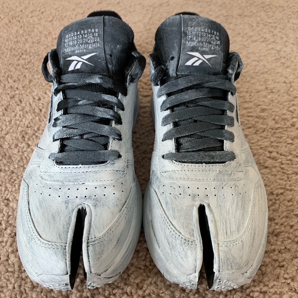 Maison Margiela xReebok Rare Tabi Men US 7.5,Wom 9